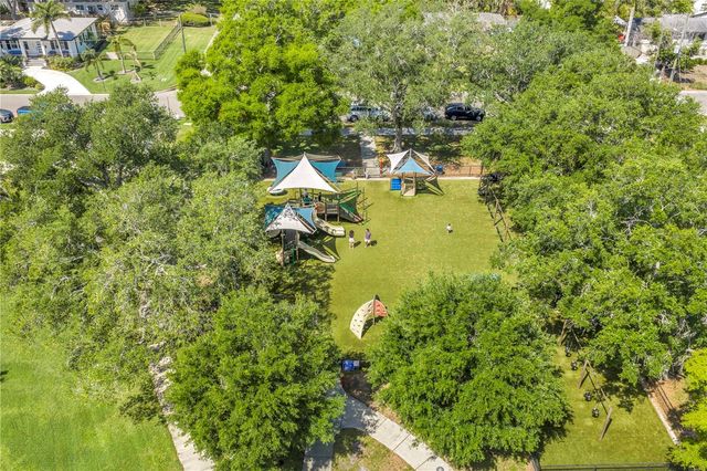 201 35TH AVENUE NE, St Petersburg, FL 33704