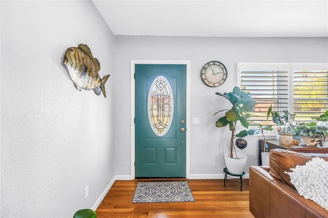 201 35TH AVENUE NE, St Petersburg, FL 33704