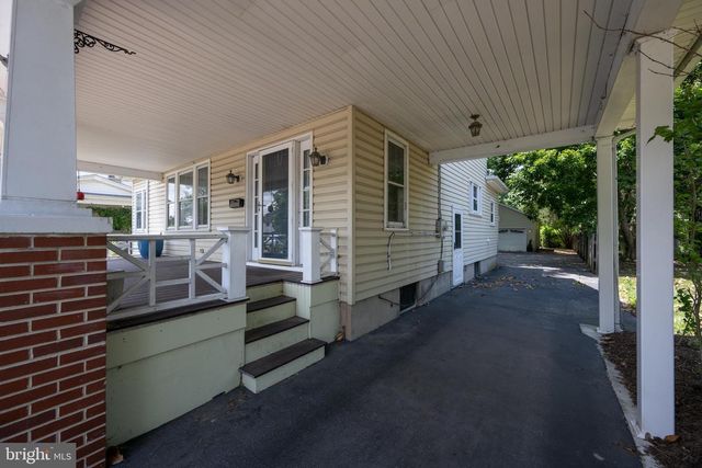 406 W MARKET ST, Georgetown, DE 19947