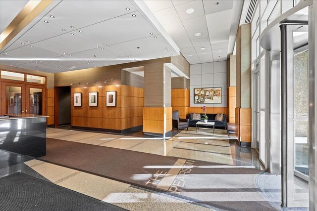 250 E Pearson Street 1601a, Chicago, IL 60611
