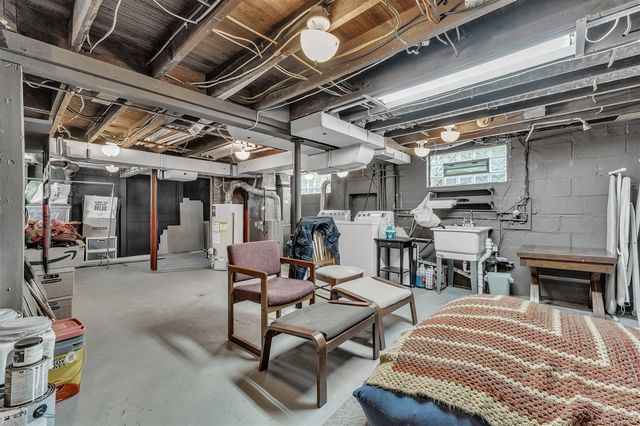 597 Kuehnle Avenue, Ann Arbor, MI 48103