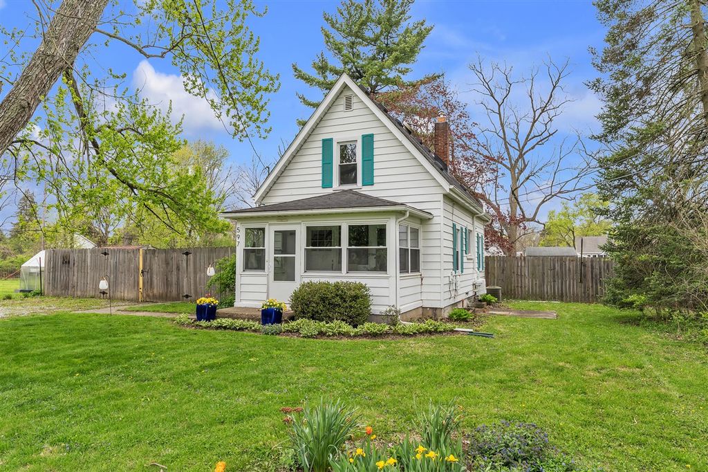 597 Kuehnle Avenue, Ann Arbor, MI 48103