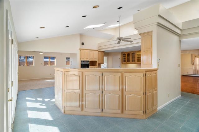 206 Rover, White Rock, NM 87547