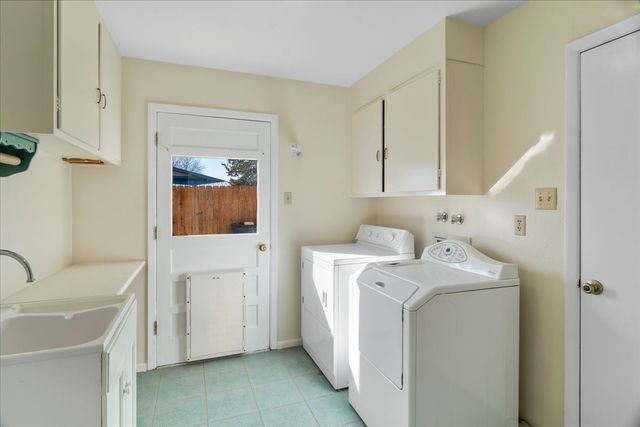 206 Rover, White Rock, NM 87547