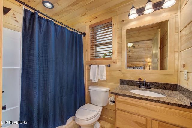820 Crest View Drive, Gatlinburg, TN 37738
