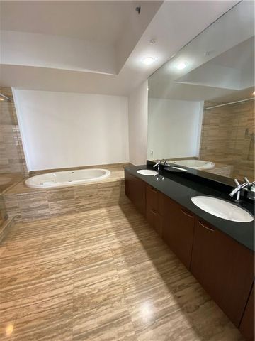 16001 Collins Ave 2207, Sunny Isles Beach, FL 33160