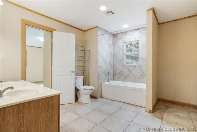 136 Pine Street, Mead, OK 73449