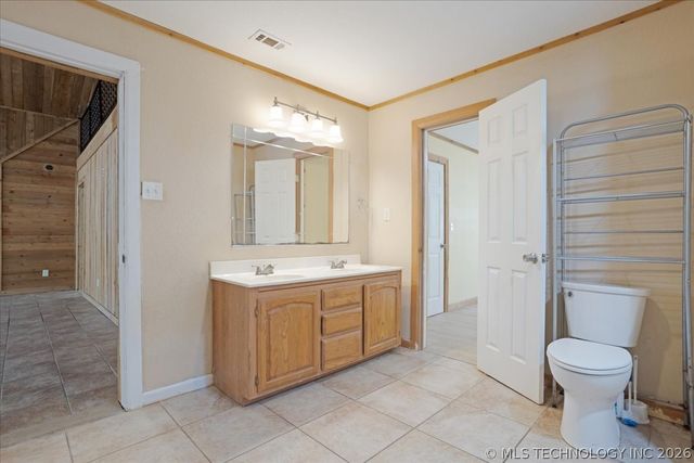 136 Pine Street, Mead, OK 73449