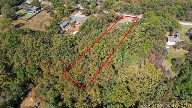 136 Pine Street, Mead, OK 73449