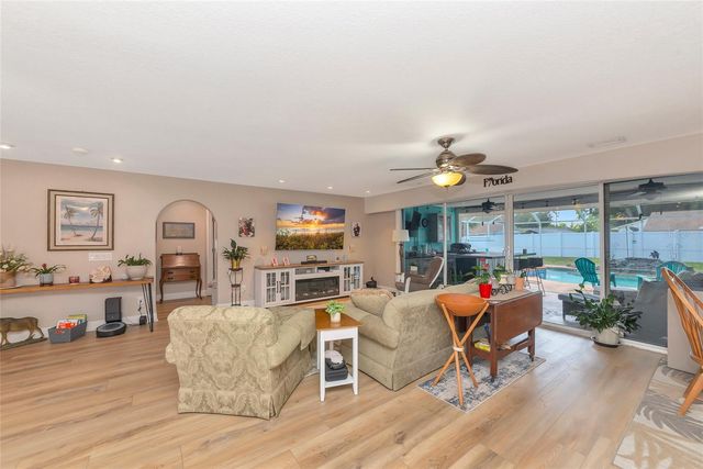 1403 VIOLA DRIVE, Brandon, FL 33511