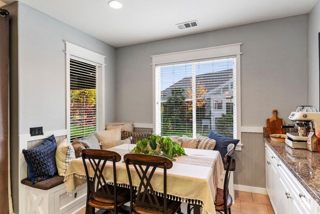 9707 Metropolitan Way, Bakersfield, CA 93311