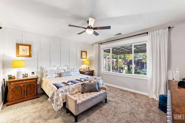 9707 Metropolitan Way, Bakersfield, CA 93311