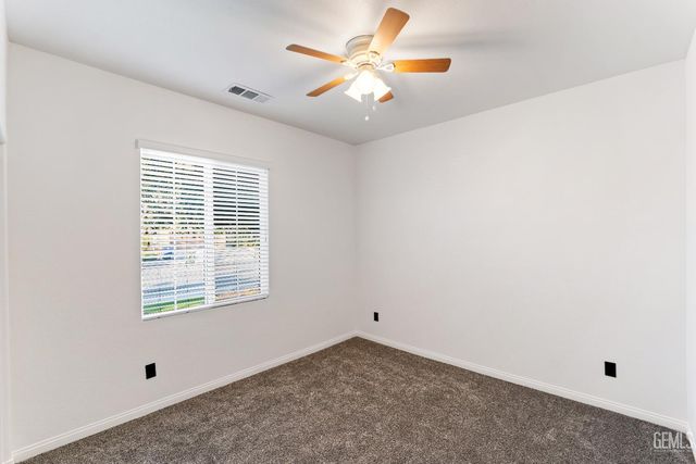 9707 Metropolitan Way, Bakersfield, CA 93311