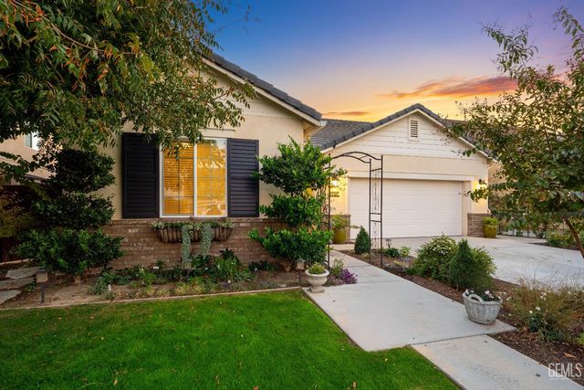 9707 Metropolitan Way, Bakersfield, CA 93311