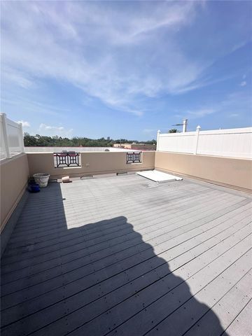 2303 KENSINGTON GARDEN LANE, Tampa, FL 33609