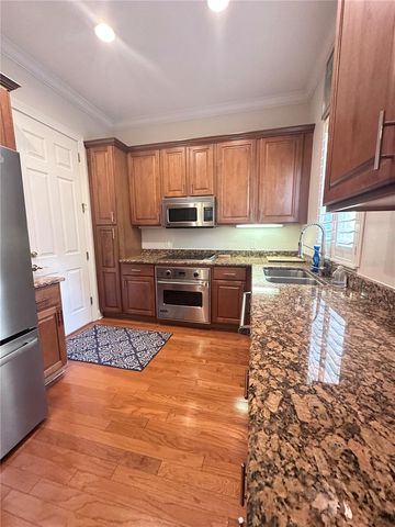 2303 KENSINGTON GARDEN LANE, Tampa, FL 33609