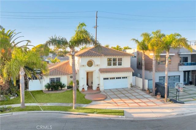 9112 Playa Drive, Huntington Beach, CA 92646