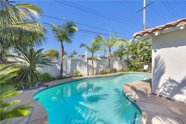 9112 Playa Drive, Huntington Beach, CA 92646