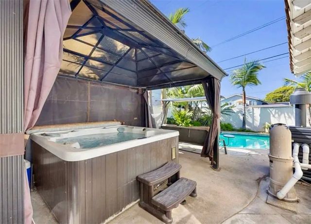9112 Playa Drive, Huntington Beach, CA 92646