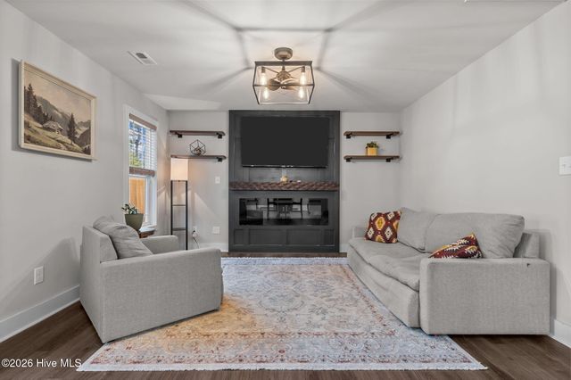 247 N Horace Walters Road, Raeford, NC 28376