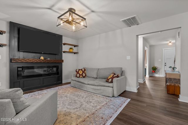 247 N Horace Walters Road, Raeford, NC 28376