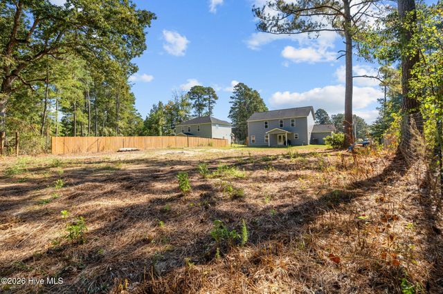 247 N Horace Walters Road, Raeford, NC 28376