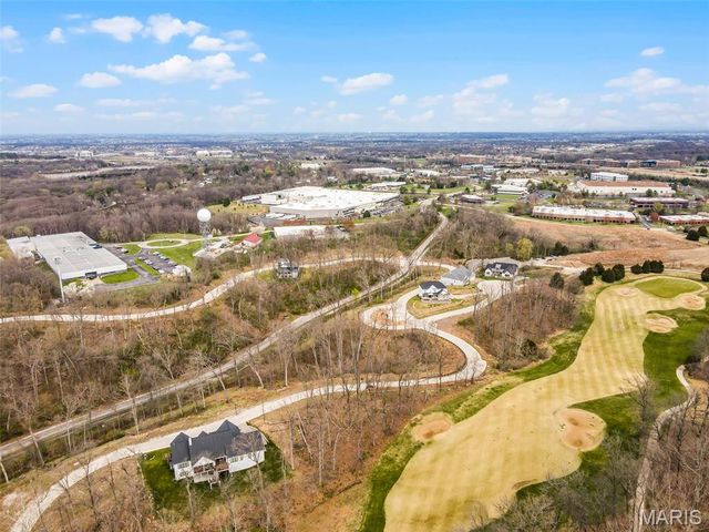 118 Summer Grace Lane, St Charles, MO 63304