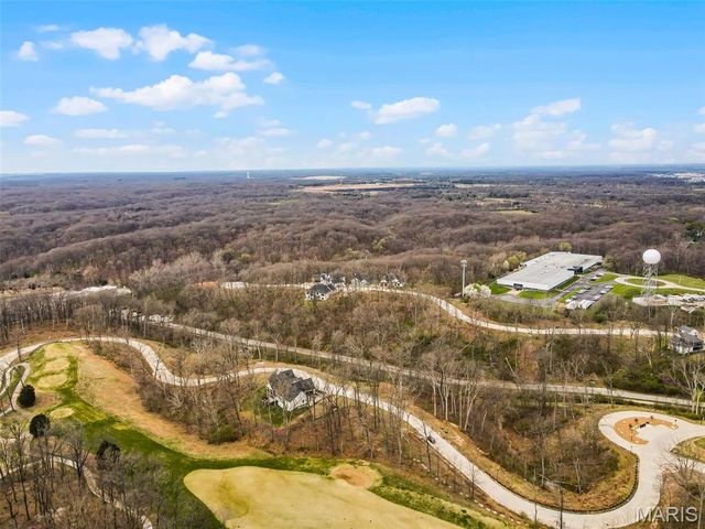 118 Summer Grace Lane, St Charles, MO 63304