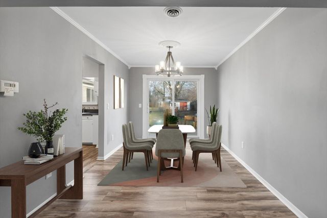 640 W Girard Avenue, Madison Heights, MI 48071