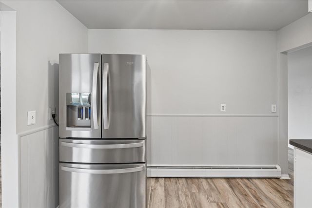 640 W Girard Avenue, Madison Heights, MI 48071