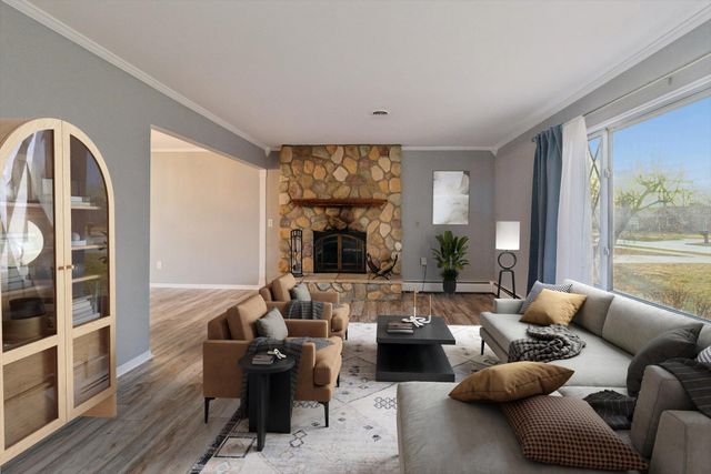 640 W Girard Avenue, Madison Heights, MI 48071