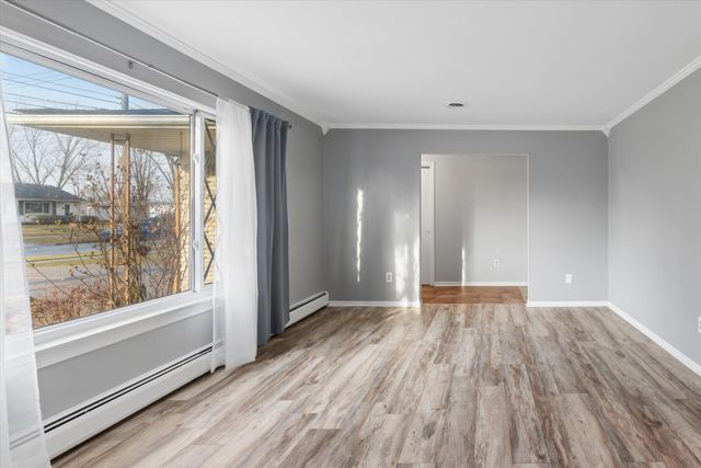 640 W Girard Avenue, Madison Heights, MI 48071