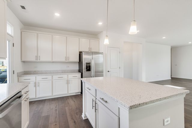 15446 W Amelia Circle, Lockport, IL 60441