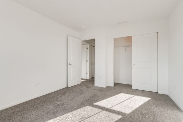 15446 W Amelia Circle, Lockport, IL 60441