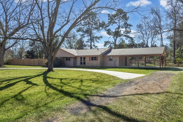 44271 Highway 105, Batson, TX 77519