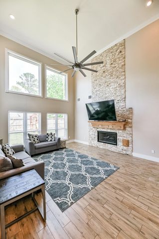 11642 Cypresswood Drive, Houston, TX 77070