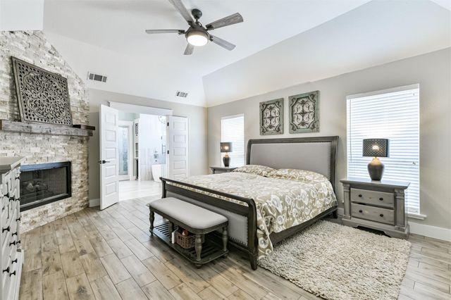 11642 Cypresswood Drive, Houston, TX 77070