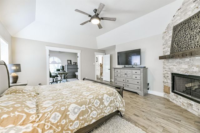 11642 Cypresswood Drive, Houston, TX 77070