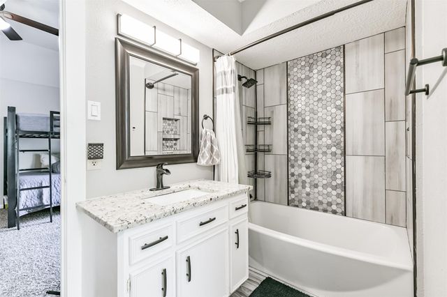 11642 Cypresswood Drive, Houston, TX 77070