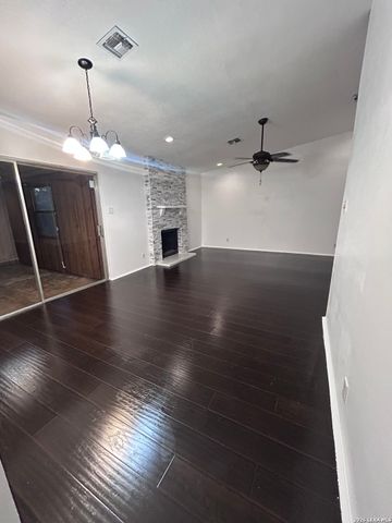 2615 Lakebriar, San Antonio, TX 78222