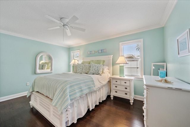 2843 NEW ENGLAND STREET, Sarasota, FL 34231