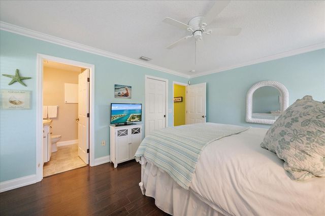 2843 NEW ENGLAND STREET, Sarasota, FL 34231