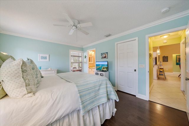 2843 NEW ENGLAND STREET, Sarasota, FL 34231