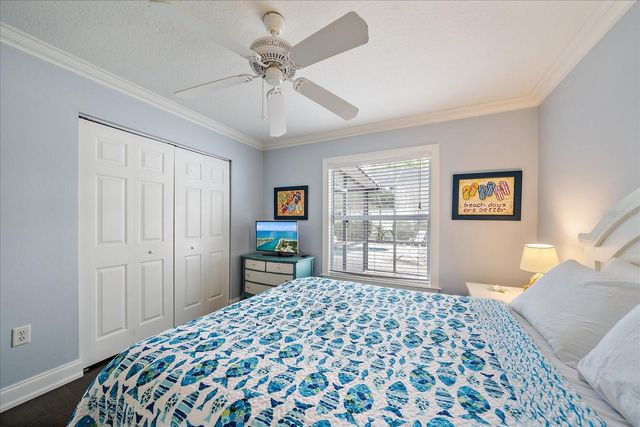 2843 NEW ENGLAND STREET, Sarasota, FL 34231