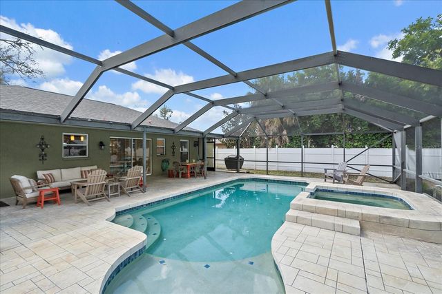 2843 NEW ENGLAND STREET, Sarasota, FL 34231
