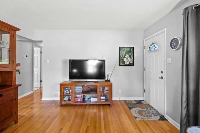 7820 N 46th STREET, Brown Deer, WI 53223