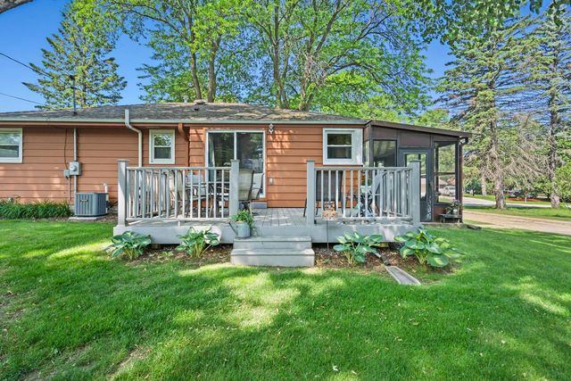 7820 N 46th STREET, Brown Deer, WI 53223