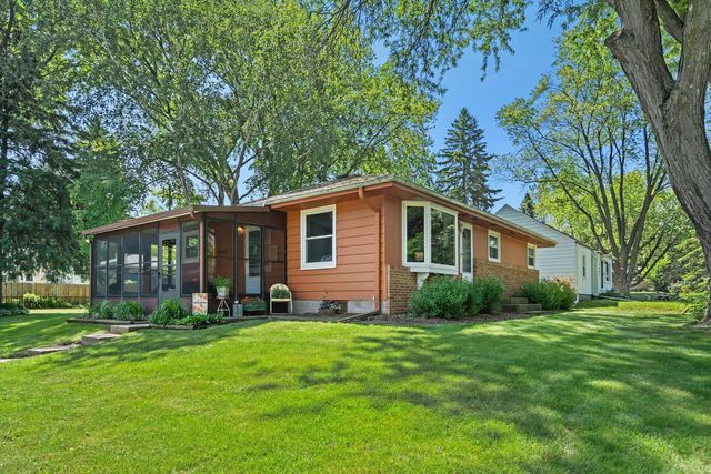 7820 N 46th STREET, Brown Deer, WI 53223