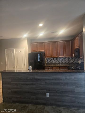9036 Savvy Seam Court, Las Vegas, NV 89149