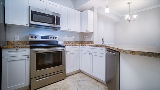 3701 CASTLE PINES LANE 3927, Orlando, FL 32839